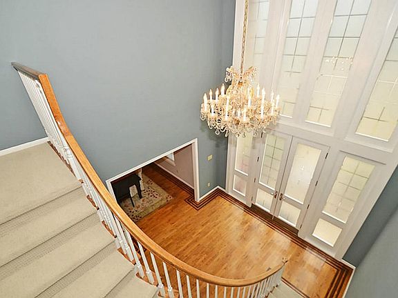 5th image of 106 Medford Ct