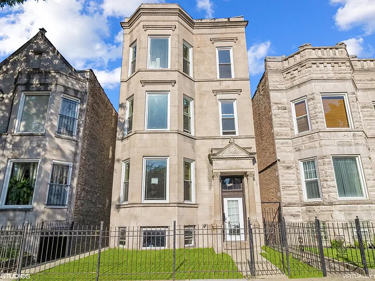 4928 S Saint Lawrence Ave #B — Photo 2