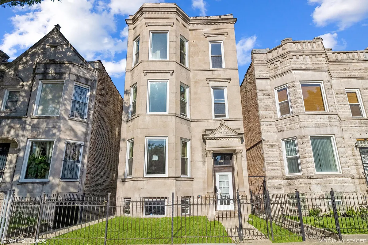 Building Photo - 4928 S Saint Lawrence Ave #B