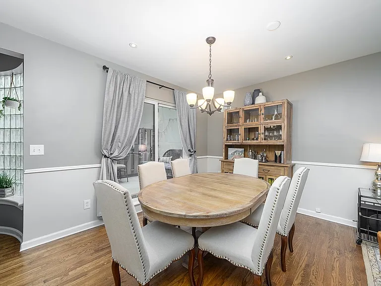 360 1st St #3 — Photo 12