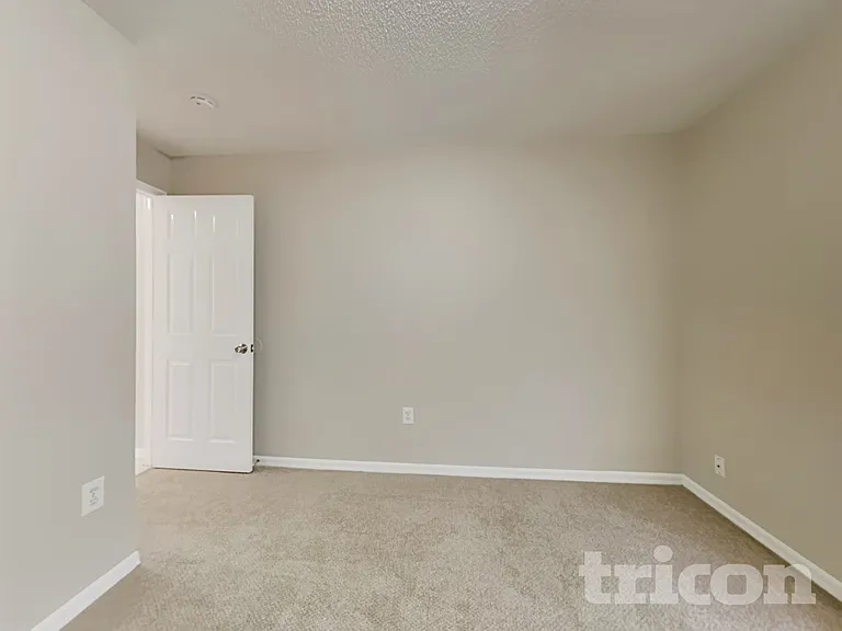 10499 Little St — Photo 12