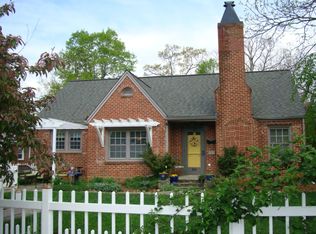 1138 S Hawthorne Rd, Winston Salem, NC 27103