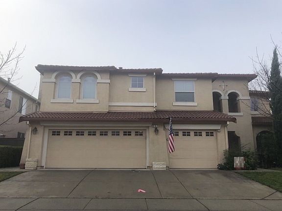 2nd image of 231 Menard Cir