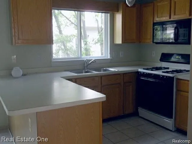 710 N Washington Ave — Photo 5