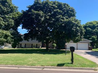 4248 Barton Rd, Lansing, MI 48917