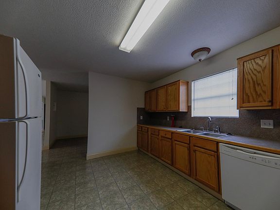 4th image of 5030 Hawthorne St
