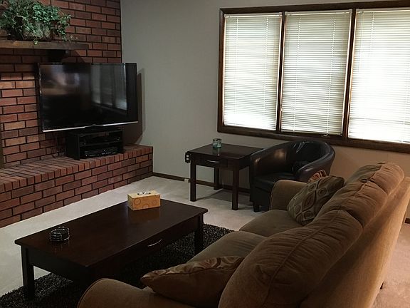 5th image of 2101 Sunset Dr
