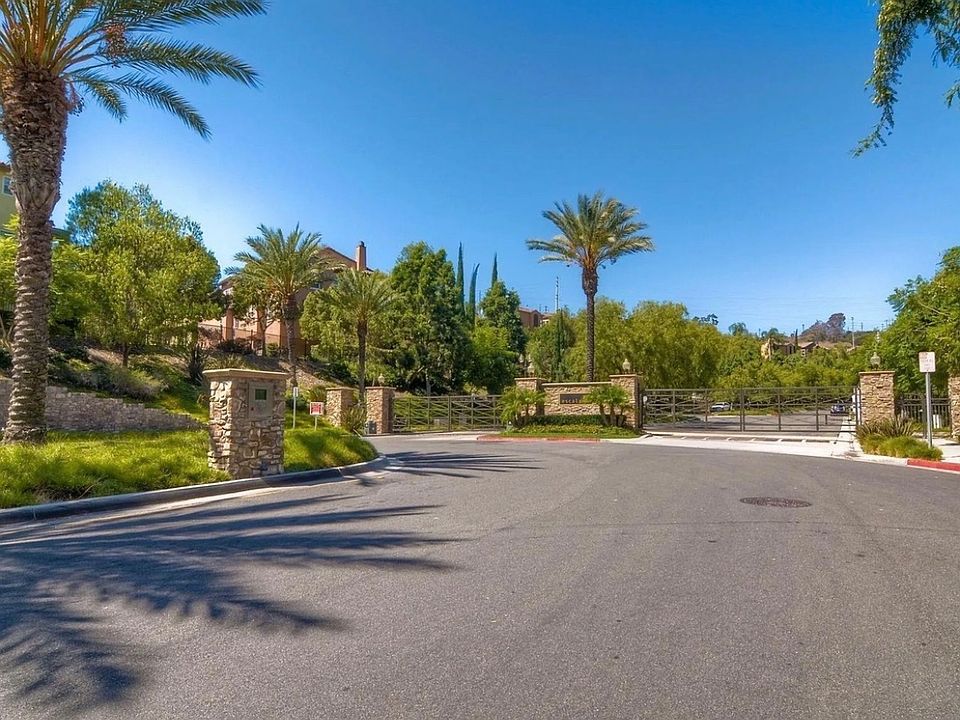 1st image of 2972 Escala Cir