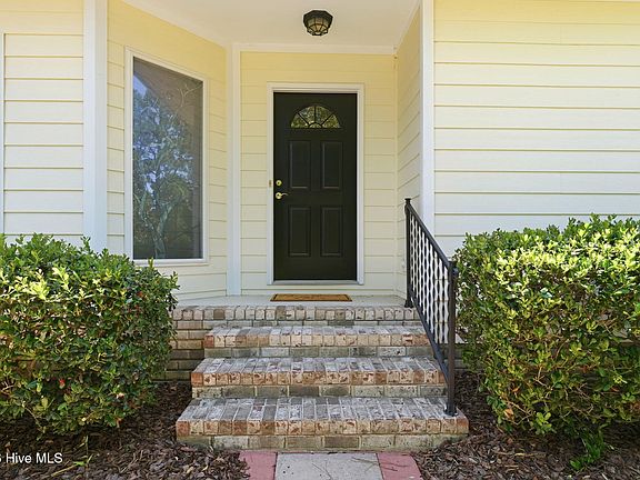 5th image of 190 Canter Lane