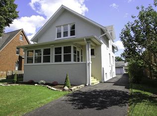 415 Shenstone Rd, Riverside, IL 60546