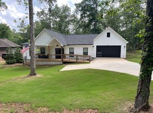 440 Holiday Hills Ln, Counce, TN 38326