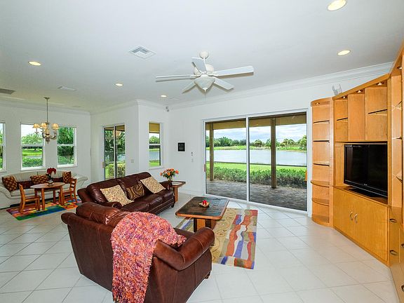 4th image of 10503 Bellagio Dr #10510