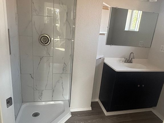 4th image of 1908 W 3rd Ave APT 3