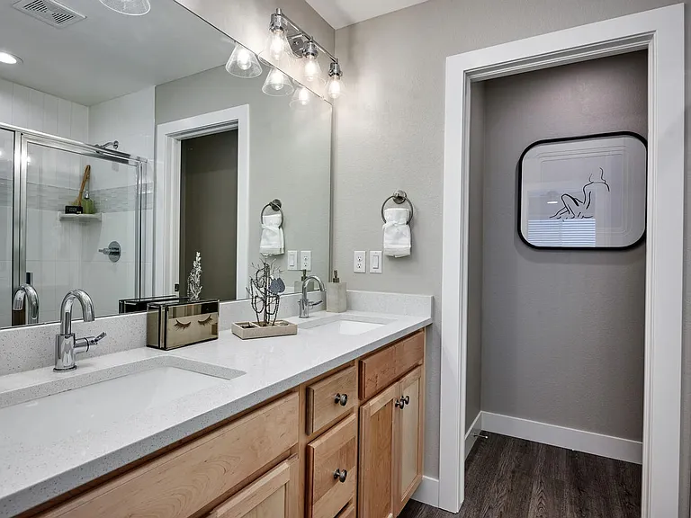 Creekline Townhomes — Photo 23