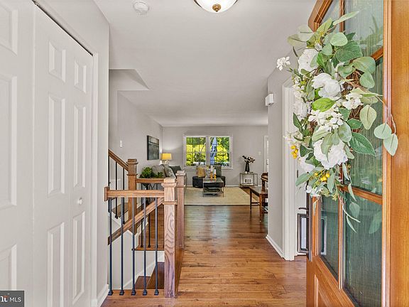 4th image of 4741 Carterwood Dr