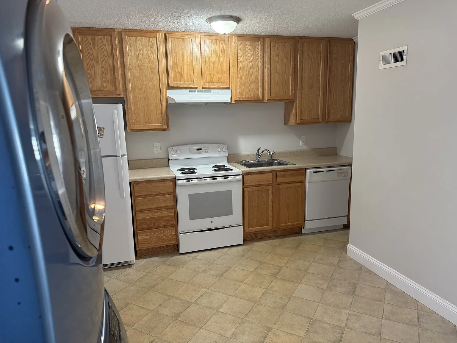 311 Jones Avenue Unit 3 - 1 — Photo 4