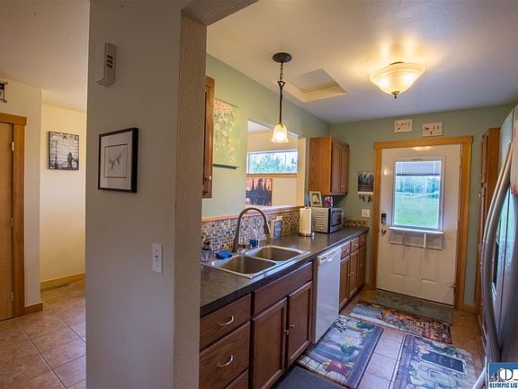 4th image of 1209 Campbell Ave