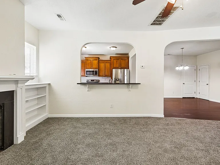 5003 Clifton St — Photo 13