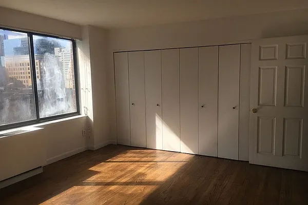 Rented by Compass | media 19