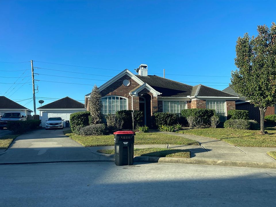 1st image of 2607 Bisbane Dr