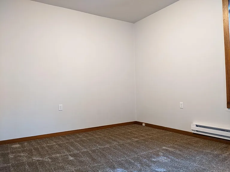 Cardinal Apartments — Photo 11