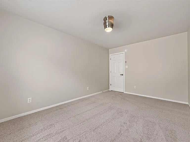1522 Brook Grove Dr — Photo 41