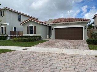 Venetian Parc West, Miami, FL 33187