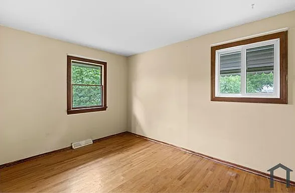 811 Villette Ct — Photo 12
