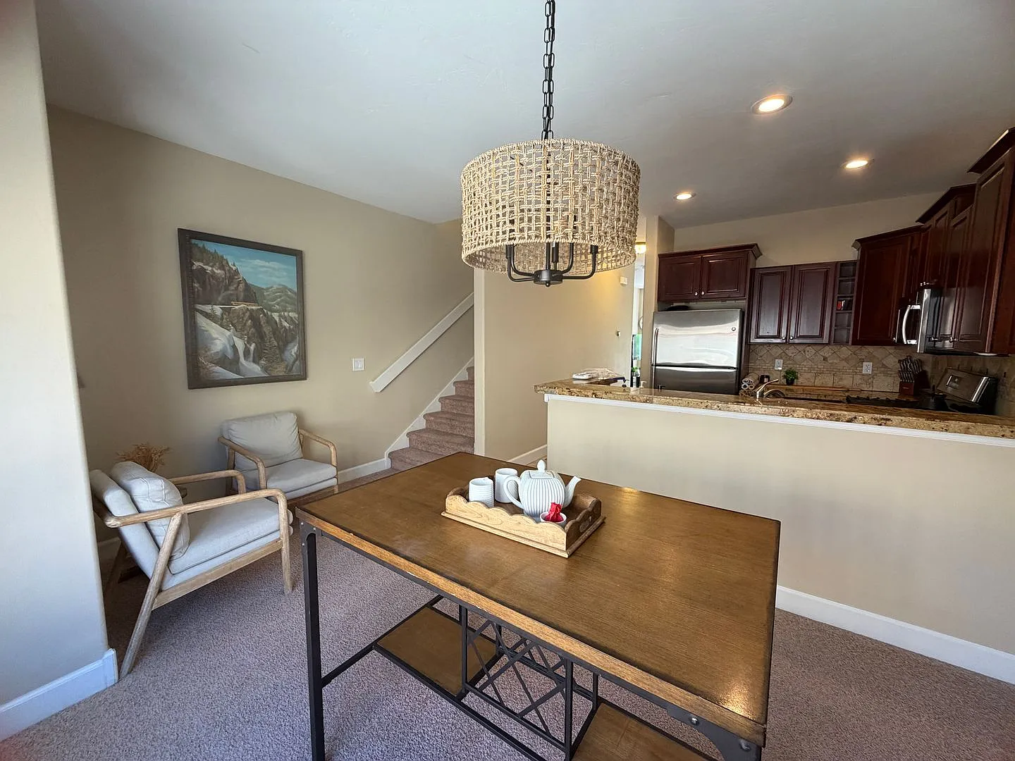 Spacious 3-Bedroom End-Unit Townhome in Lightner Creek Village — Photo 4