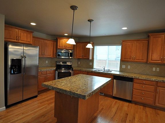 5th image of 13410 173rd St E