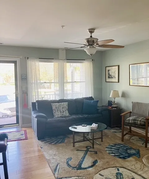 528B Washington Ave #528B — Photo 3