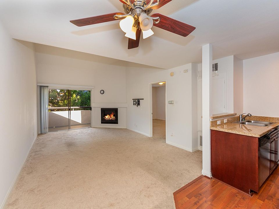 1st image of 5530 Owensmouth Ave APT 332