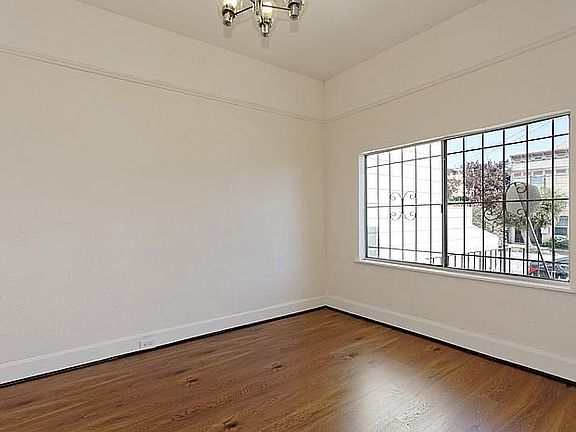 4th image of 1237-1239 Shafter Ave
