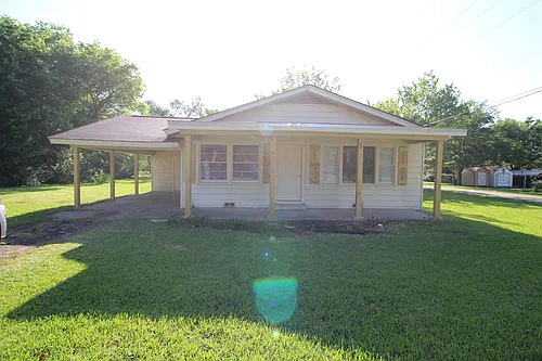 400 N Waldrip St Photo 1