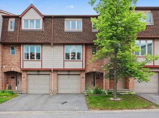 19 Lightfoot Pl, Ottawa, ON K2L 3M6