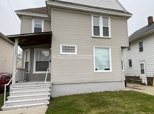 1821 Holmes Ave, Racine, WI 53403