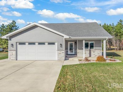 109 N Pyle Dr, Kingsford, MI, 49802