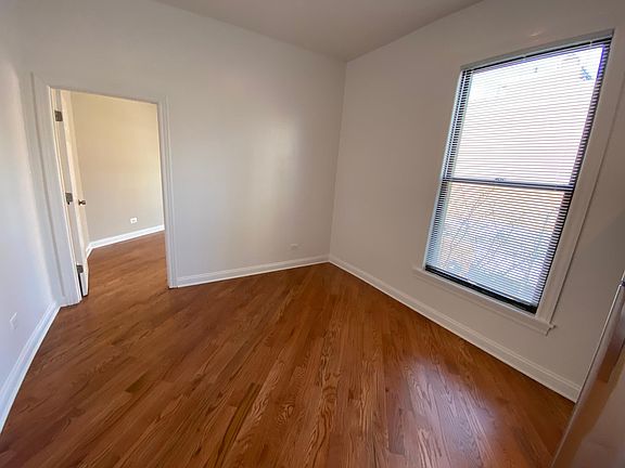 5th image of 1973 N Lincoln Ave #3F