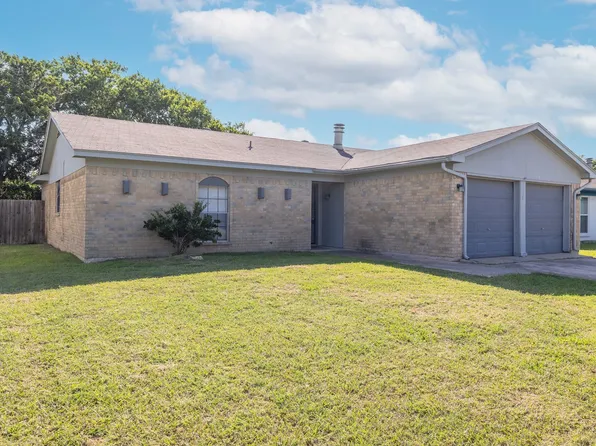 1128 E Georgian Rd, Fort Worth, TX 76179