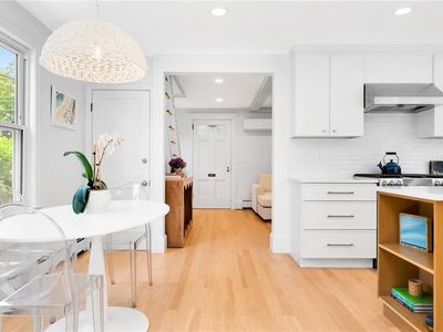 114 Rodman St, Narragansett, RI, 02882