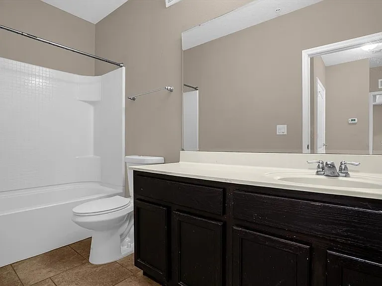2144 Betsy Ross Ln — Photo 22
