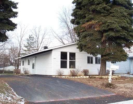 1st image of 2407 W Tomahawk Ct