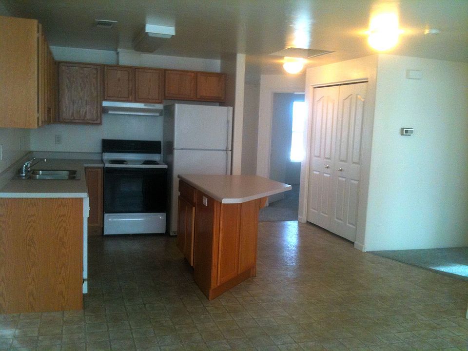 2nd image of 417 N 10th St
