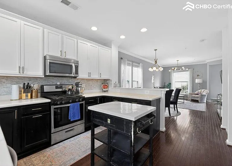 7450 Riding Meadow Way — Photo 12
