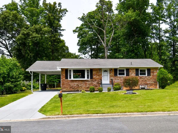 9616 Small Dr, Clinton, MD 20735