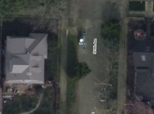 834 SE Lambert St, Portland, OR 97202