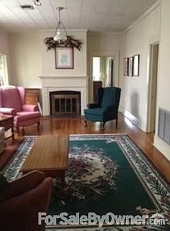 2nd image of 2602 Kramer Dr