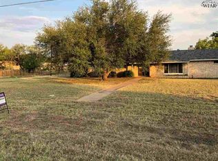 1204 Alford St, Graham, TX 76450