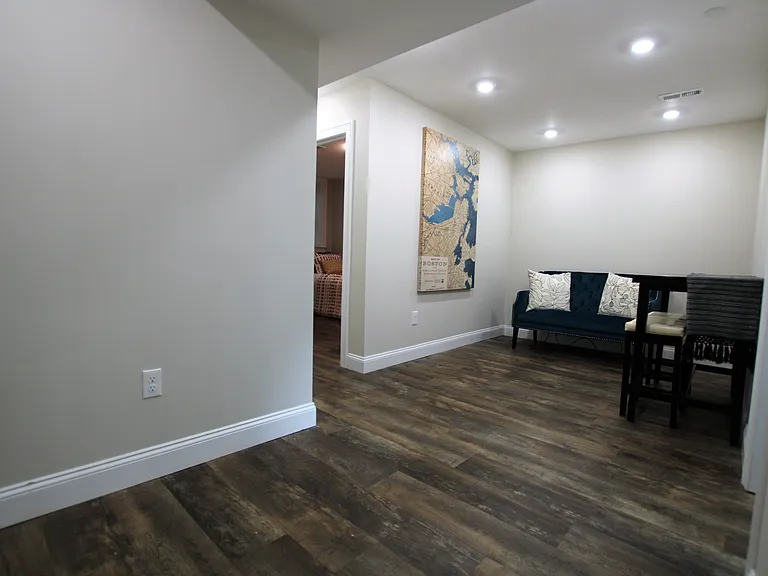 59 Strathmore Rd #1 — Photo 9