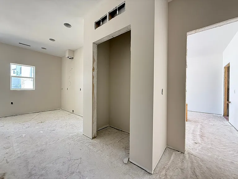 5259 N River Blvd NE — Photo 22
